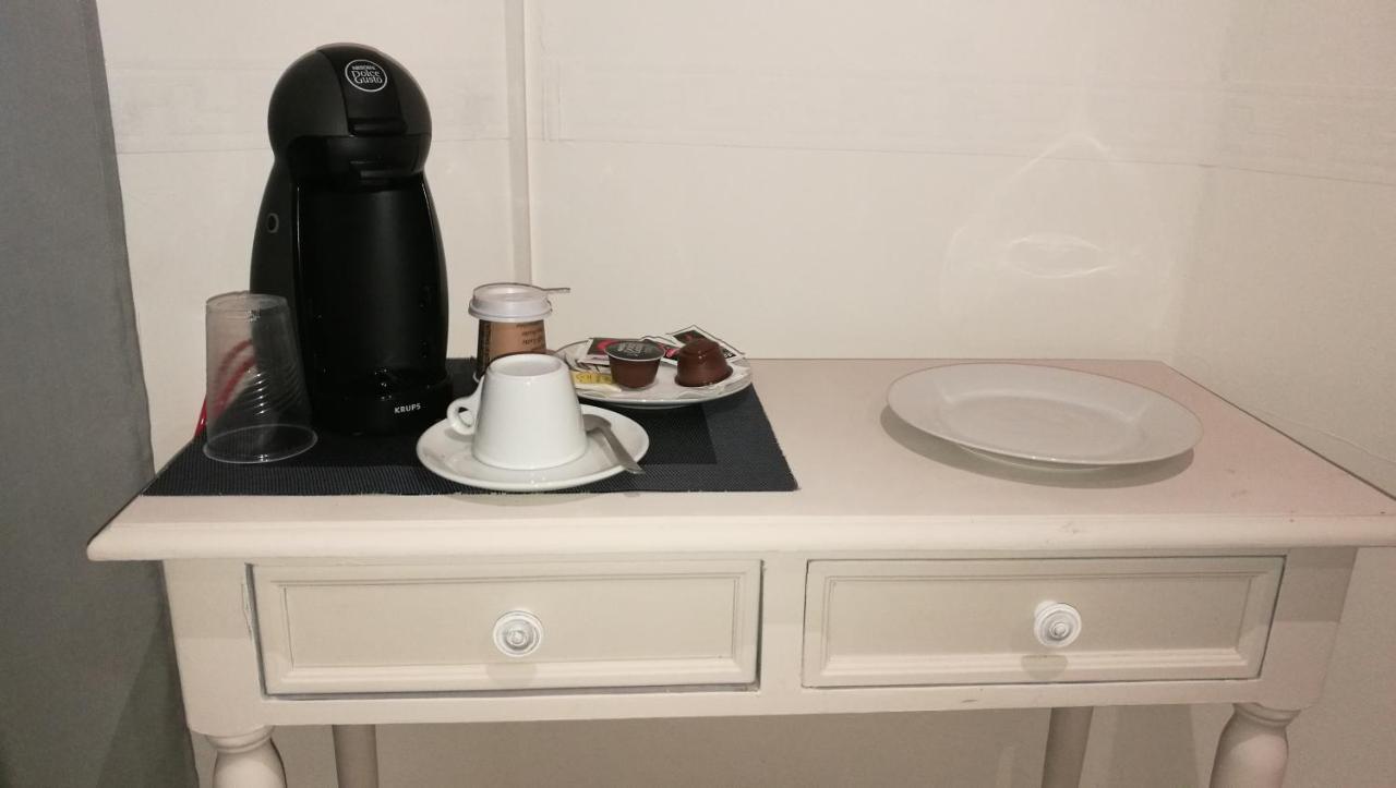 Hostal La Campana Toledo Ngoại thất bức ảnh