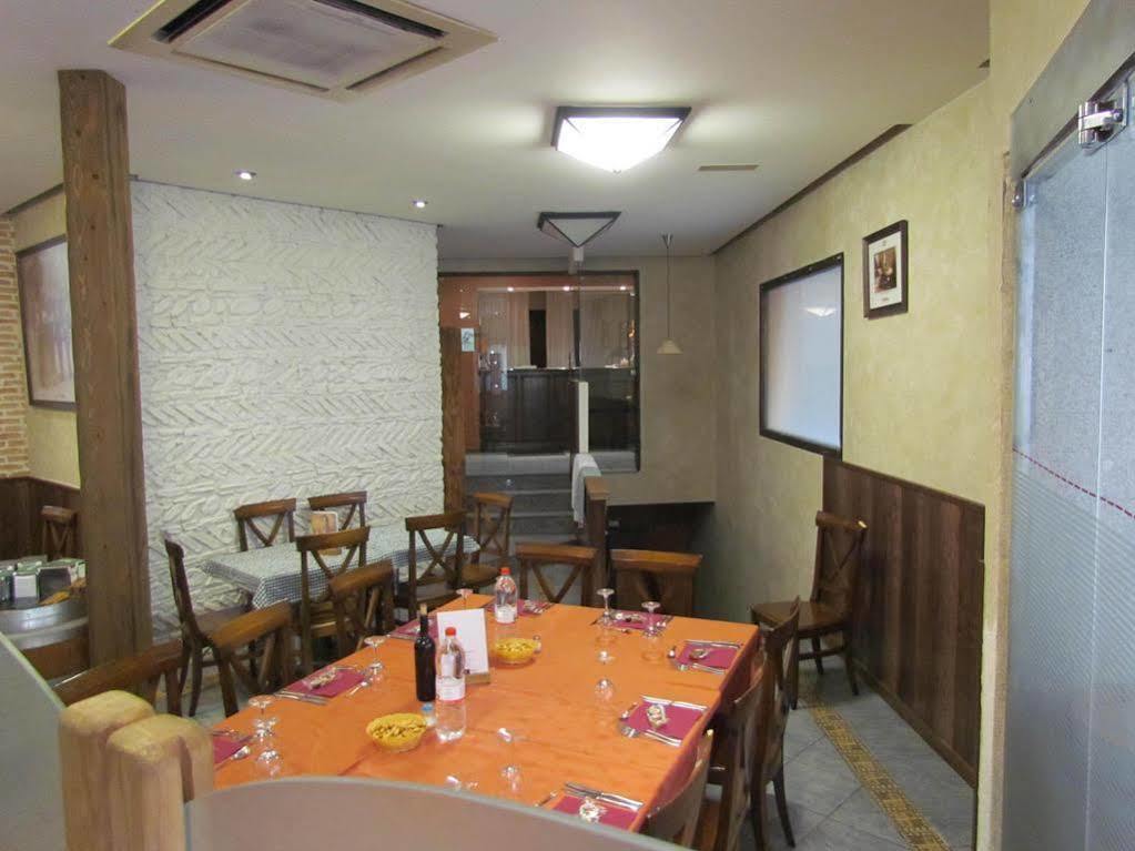 Hostal La Campana Toledo Ngoại thất bức ảnh